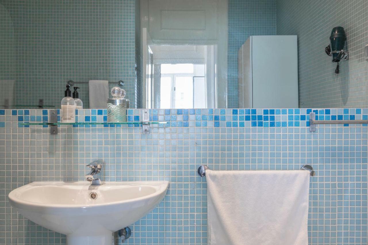 Fantastic Family Apartment In Estrela Lizbona Zewnętrze zdjęcie